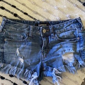 Women’s size 0 express shorts